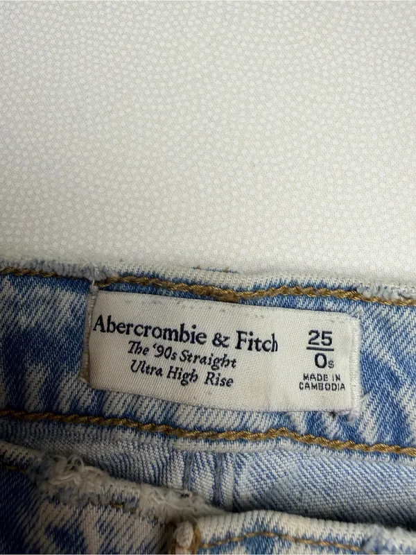Abercrombie & Fitch Womens 90s Straight Ultra High Rise Light Wash Jeans size 25 - Image 4
