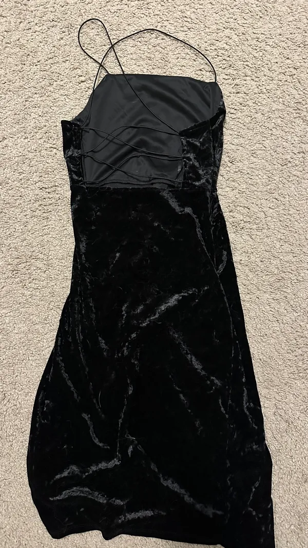 Almost Famous Black Velvet Dress - Image 2