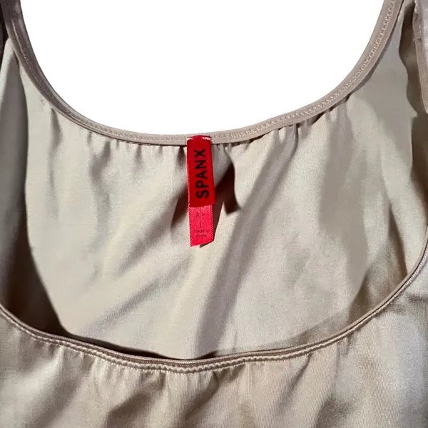 Spanx Shapewear Bodysuit Womens Large Beige Mid-Thigh Scoop Neck Firm‎ Control - Image 3