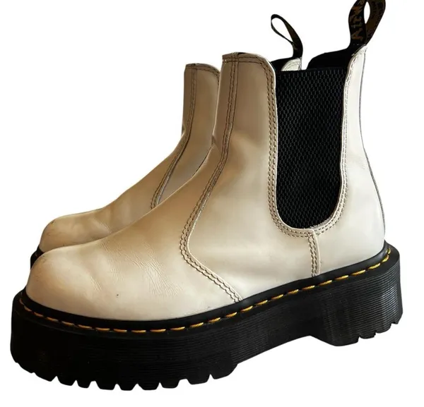 Dr Martens 2976 Quad Chelsea Boot Women’s size 7 - Image 5