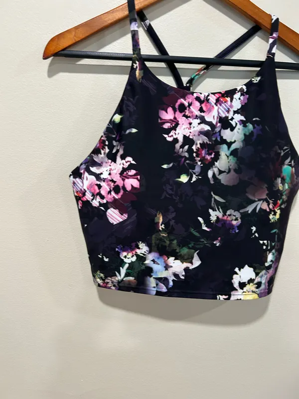 Old Navy active top (L)  - Image 2