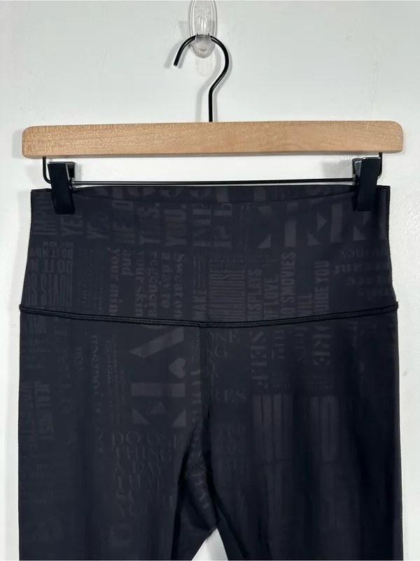 Lululemon Wunder Under‎ 25 Leggings 8 20YR Manifesto Embossed Black Luxtreme - Image 5