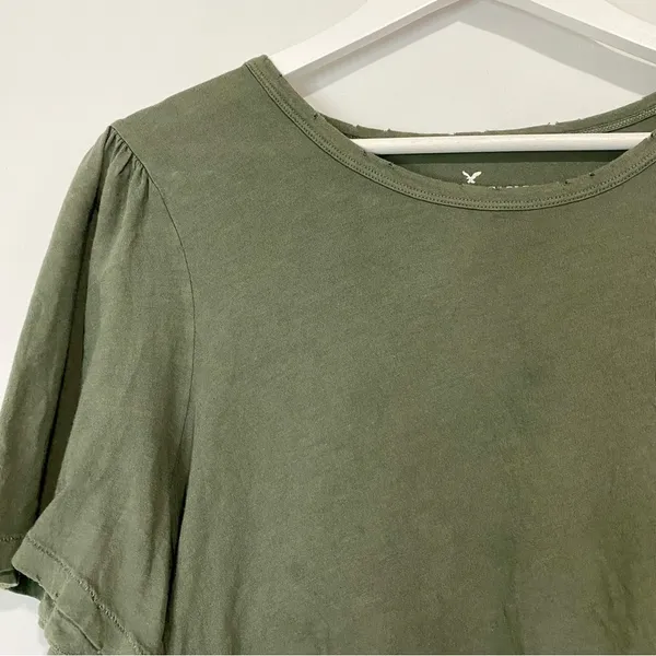 American Eagle Women’s Short Sleeve Basic Tee Shirt w/ Distressed Hem Green FLAW - Image 2