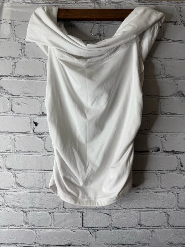 Abercrombie and fitch Women’s White Off-Shoulder Drape Top - Image 7