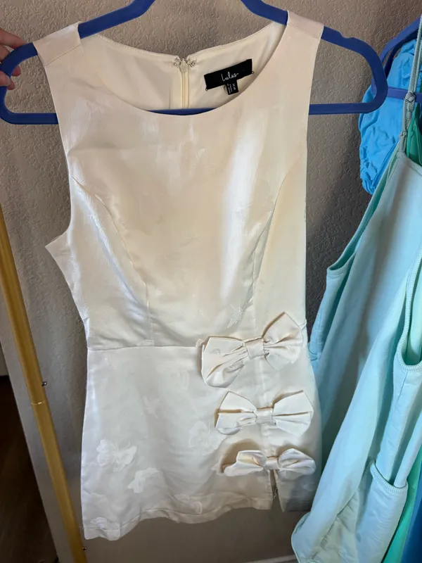 Cream Lulus Dress - Image 2