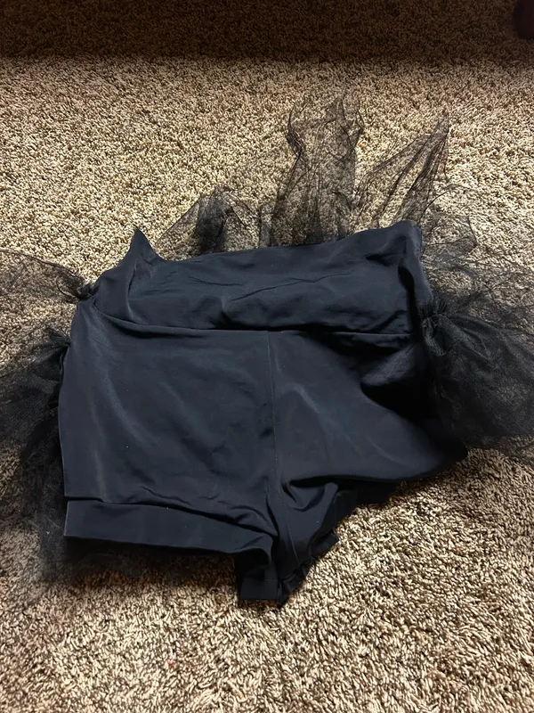 Bustle Tutu Shorts Costume Purple Size M - Image 2