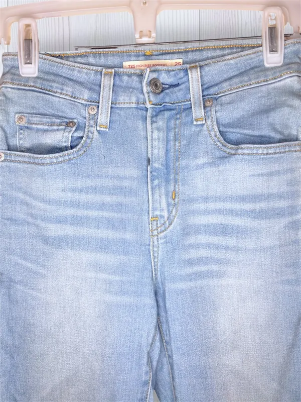 LEVI’S Women’s 725 High Rise Bootcut Jeans - Light Wash Stretch Denim - Image 6