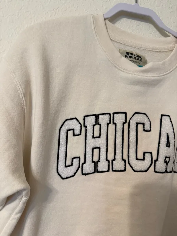 Cream 'CHICAGO' Crewneck Sweatshirt - Image 4