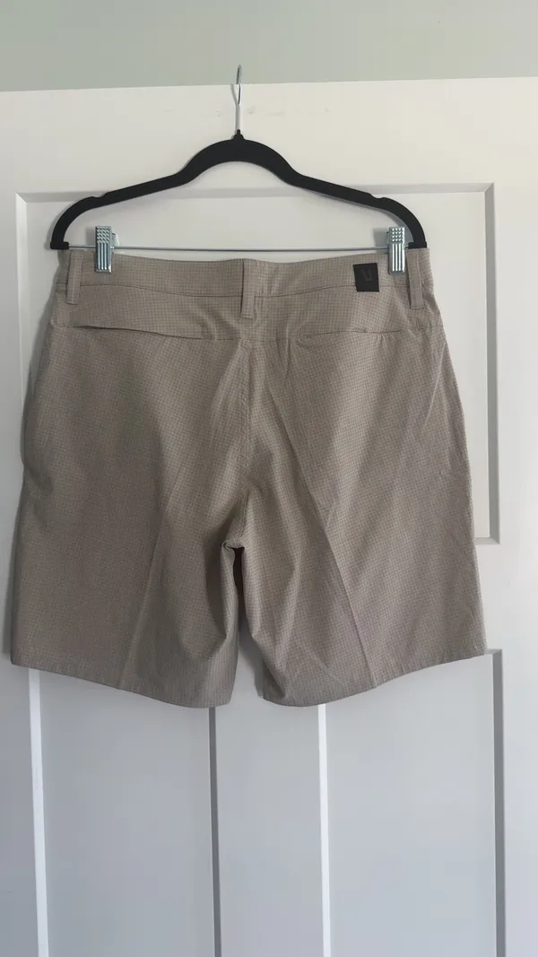 Vuori Size 30 Aim 8” Shorts in Khaki Houndstooth - Image 4