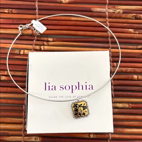 Lia Sophia Silver Collar Necklace with Gold and Black Floral Pendant NWT - Image 8