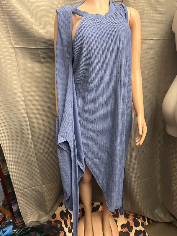 New 4XL distress will fit different sizes. It’s very flexible. - Image 2