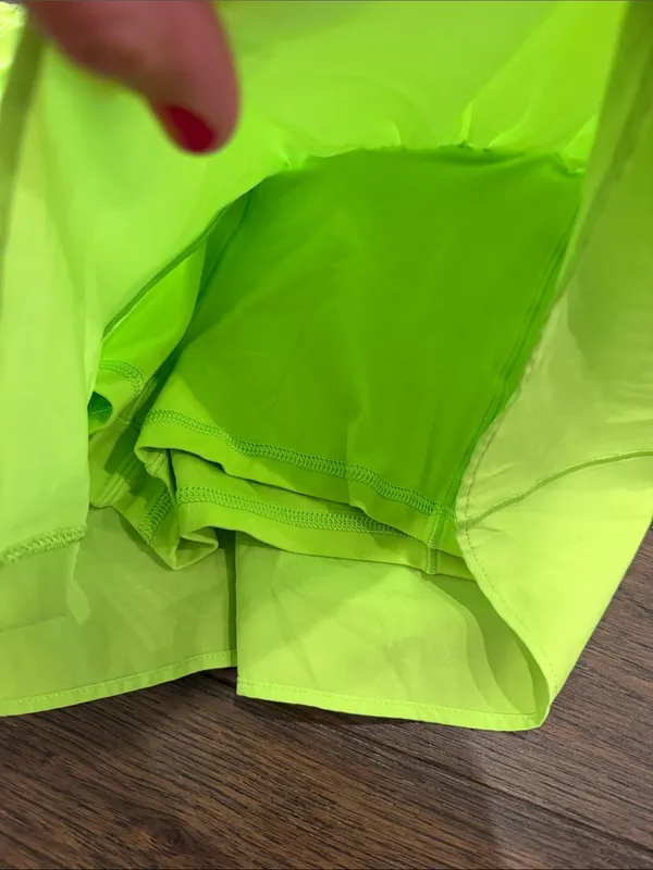 Offline by Aerie Lime Green Flowy Shorts Size Small - C72-023 - Image 3