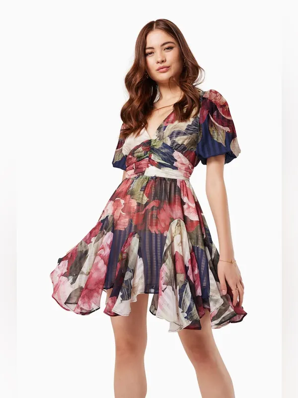Elliatt Grandstand Chiffon V Neck Boho Flare Summer Mini Dress Navy Floral Multi - Image 7