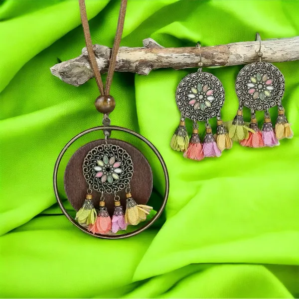 Boho Zinc Alloy Wood Retro Flower Design Tribal‎ Necklace & Earrings Set - Image 2