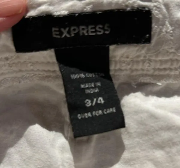 Express White Eyelet Embroidered Shorts - Image 4