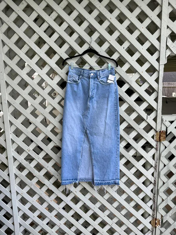 Zara Denim Midi Skirt - Image 2
