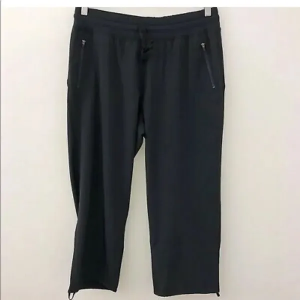 ✨Fabletics Calama Crop✨  - Image 3