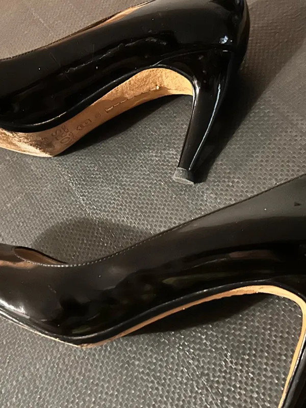 Michael Kors Black Patent Leather Round Toe Pumps 8M - Image 6