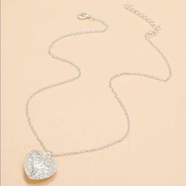 Glow in the Dark Heart Charm silver necklace - Image 2