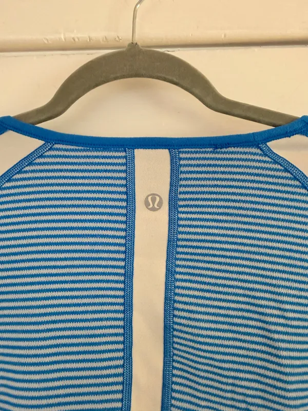Lululemon long sleeve  - Image 4