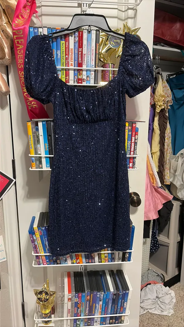 A short sparkly dark blue/navy Windsor dress. - Image 2