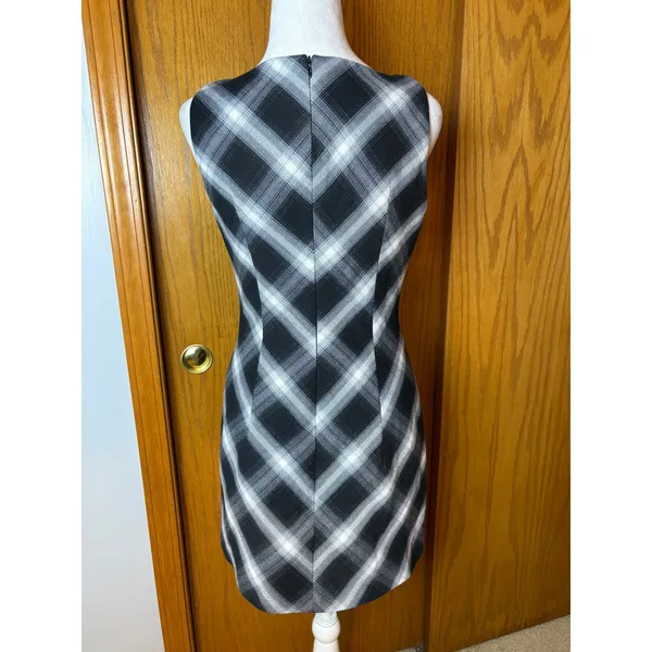 Commense Sleeveless Checked Zipper Mini Dress Black White Plaid Boat Neck NWT - Image 5