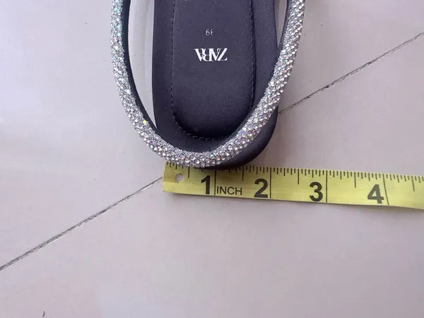Zara RHINESTONE FLAT SANDALS size 39 Black Color - Image 5