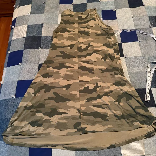 Old Navy Green Camo Sleeveless Dress - Image 11