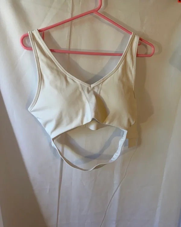 Buffbunny white sports bra - Image 2