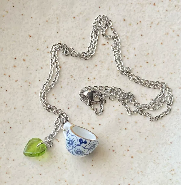 Handmade porcelain tea cup & Czech glass leaf unique fun fairy antique style dangle earrings🫖🍃🌀 - Image 8