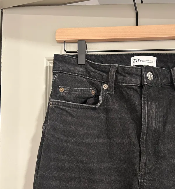 Zara high rise stove pipe jeans - Image 2