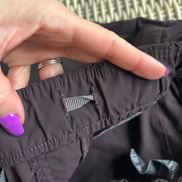 Vuori‎ Miles Ankle Pant medium athleisure workout yoga streetwear techwear - Image 10