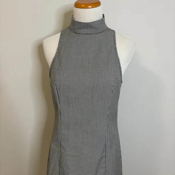 NWT Urban Outfitters Mini‎ Dress Mock Neck Sleeveless Fitted Black White Medium - Image 4
