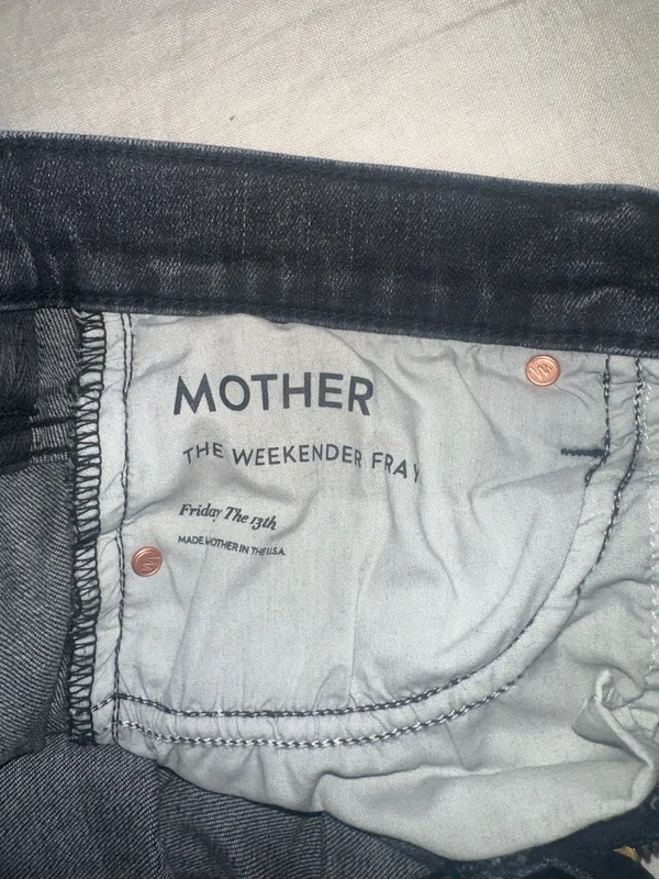 MOTHER The Weekender Denim Fray - Image 6