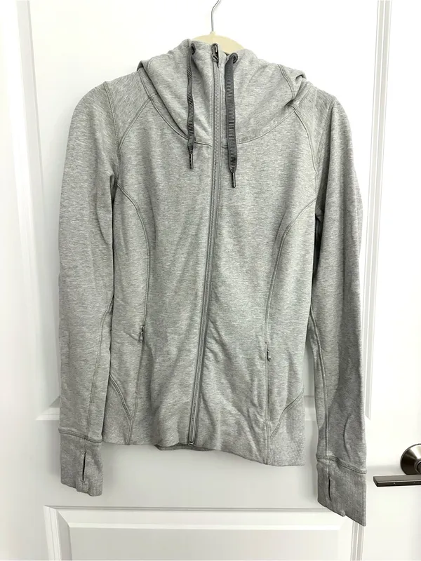 Lululemon Harmony Hoodie in Heathered Light Grey Size 4 - Image 3