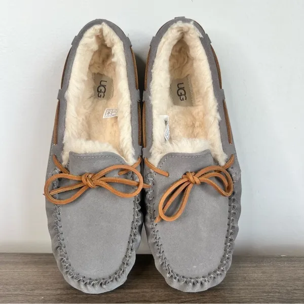 Ugg Dakota Women's Slipper Pewter Colorway Size 10 SKU#24514 - Image 9