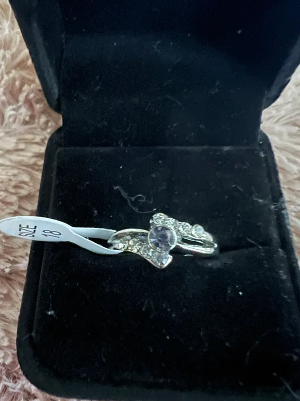 Women’s Gorgeous Sterling Silver Ring Size 18/8 US - Image 2