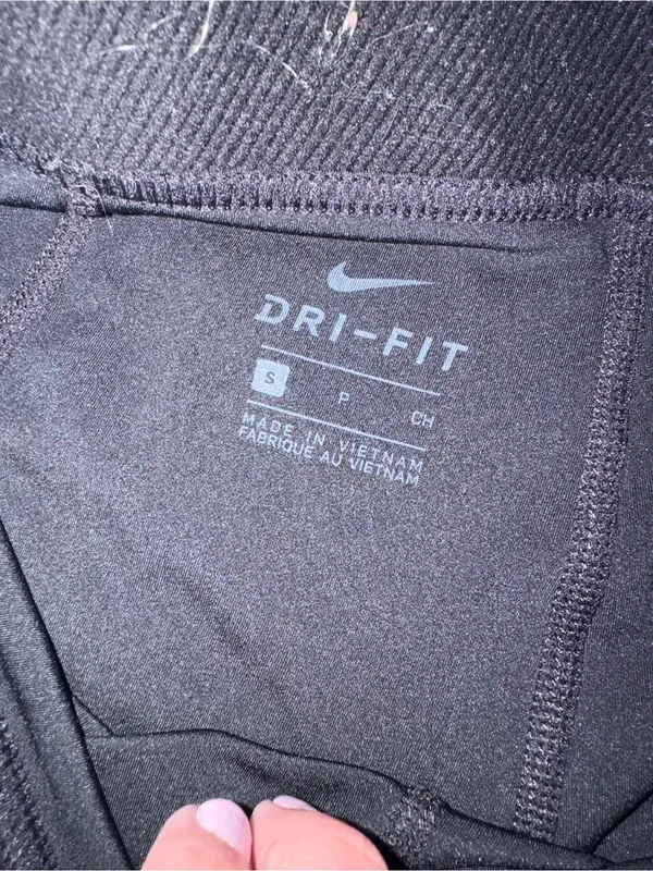 Nike Pro 8” Women’s Compression/Training Shorts - Image 2