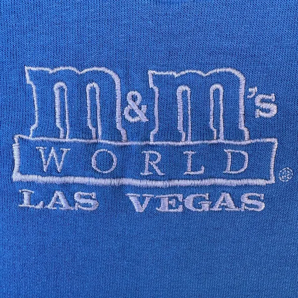 Vintage 90s M&M’s Blue Candy Embroidered Las Vegas Crewneck Sweatshirt Sweater - Image 4