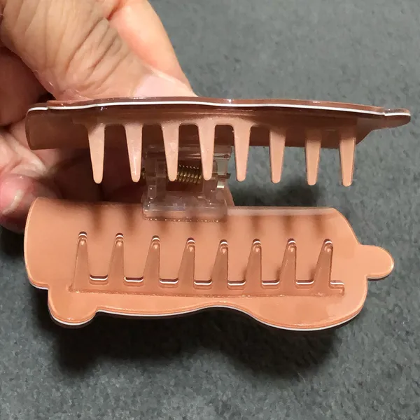Capybara Hair Claw Clip Brown - Image 5