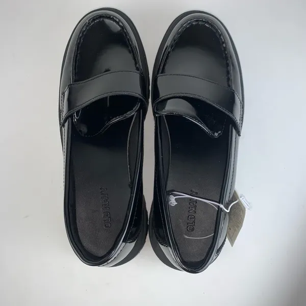 Old Navy Faux-Leather Chunky Heel Loafers womens size 6.5 - Image 2