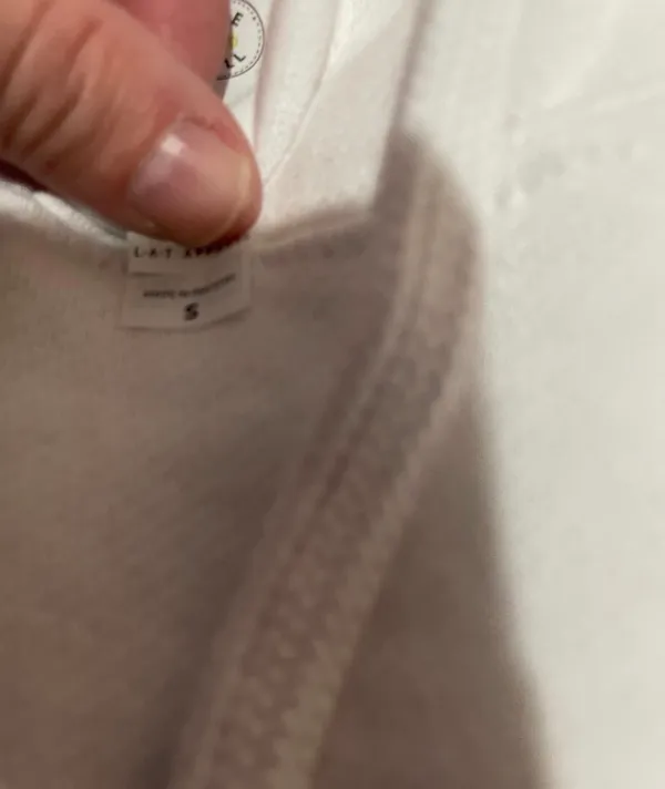 Adult hoodie size small - Image 4