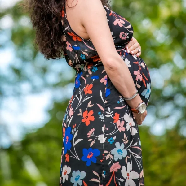Maternity halter maxi dress by A Pea In The Pod size medium, beautif… - Image 3