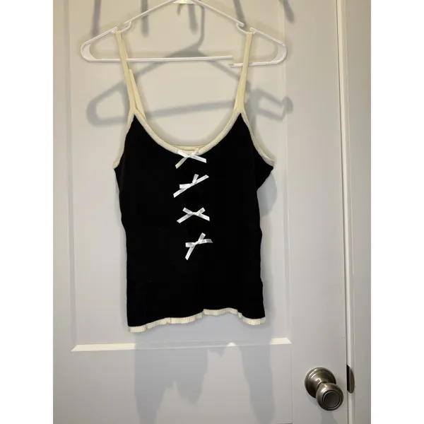 Women’s Lioness Ribbed Knit Cami Top Bow Cutout Black White Contrast Tank Large - Image 2