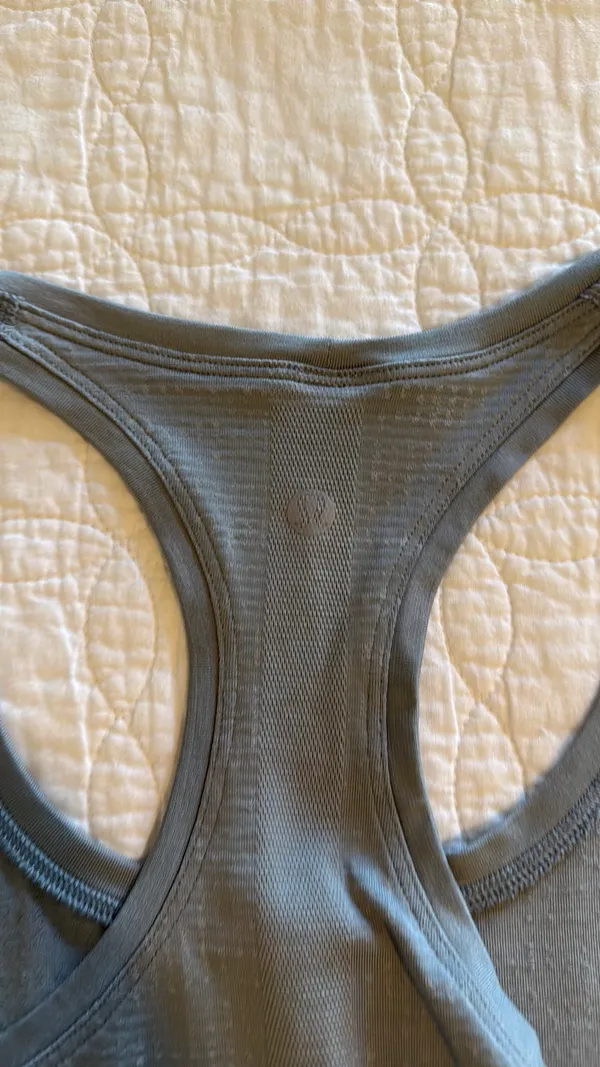Lululemon Grey Swiftly Tech Tank - Image 3