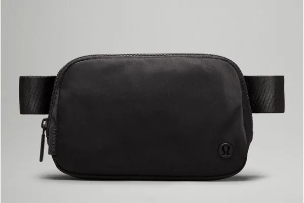 Lululemon Everywhere Belt Bag 1L - Image 5