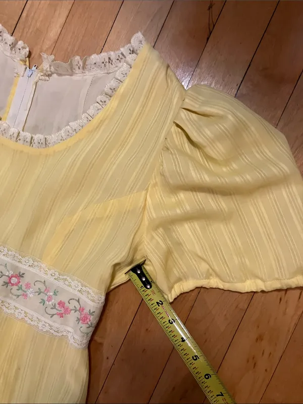 Vintage Homemade Yellow Puff Sleeve Embroidery Formal Dress Medium - Image 9