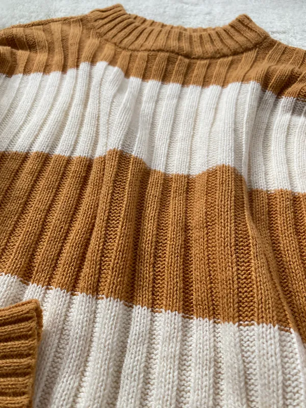 American Eagle Sweater - Image 2