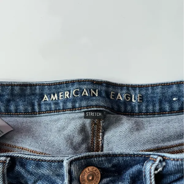 American Eagle Outfitters • Medium Wash Destructed Mom Jeans - Image 4