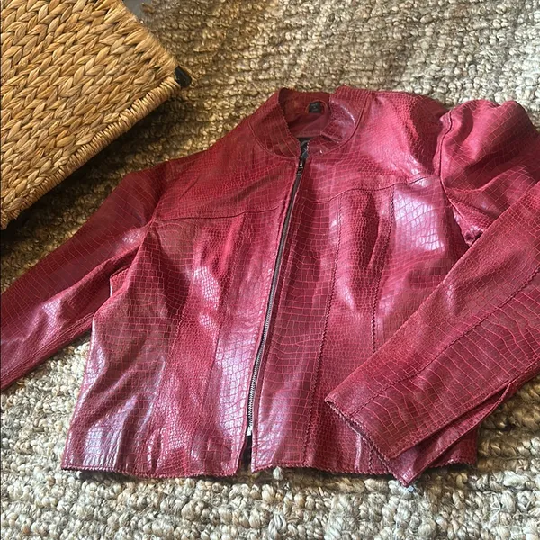 XOXO Vintage Y2K Red Crocodile Leather Biker Jacket Size Medium - Image 11